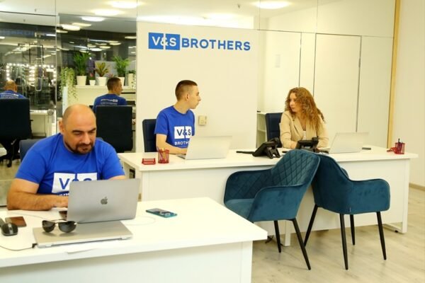 Exporting Cars from the USA and Canada with V&S Brothers.