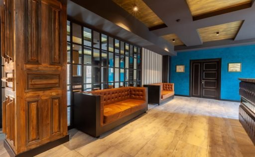 SOLOMON — Hotel, Tours, Travel and Wine Cellar