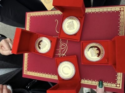 Golden-Cradle-6