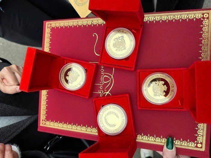 You will choose our school if you want your child to know much more than his peers.