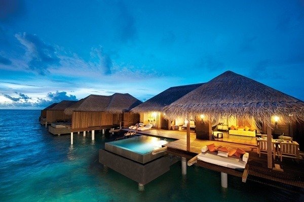 Book a room at the most affordable price with the hotel search engine.