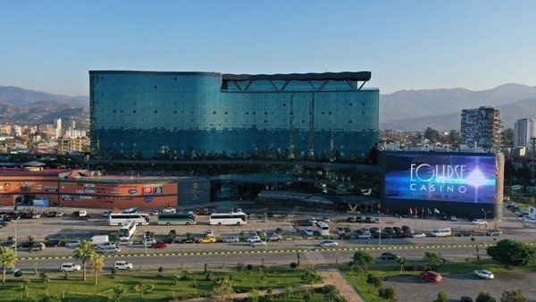Book a room at the most affordable price with the hotel search engine.