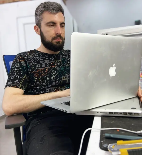 Professional repair of computers, laptops and MacBooks with a guarantee