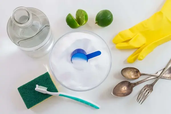 Cleaning service that is engaged in cleaning houses, apartments and commercial premises