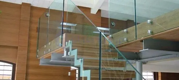 LNE Glass – our Excellence in Glassworking since 1991