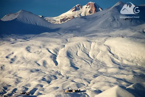 Your Perfect Stay in the Heart of the Georgian Mountains